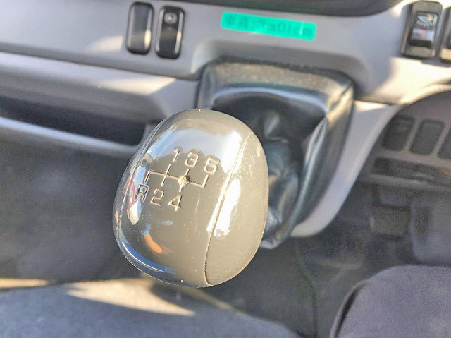 三菱ふそうキャンターアルミバン小型（2t・3t）[写真23]