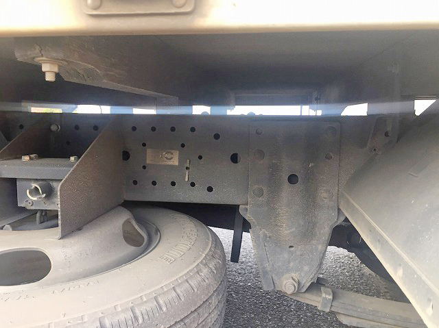 いすゞエルフ平ボディ小型（2t・3t）[写真09]