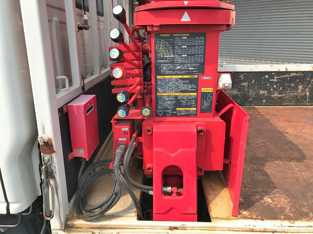 マツダタイタンクレーン付小型（2t・3t）[写真15]