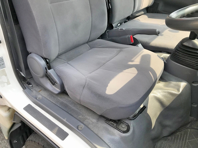 マツダタイタンクレーン付小型（2t・3t）[写真31]