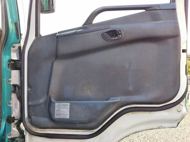 三菱ふそうスーパーグレートダンプ大型（10t）[写真30]