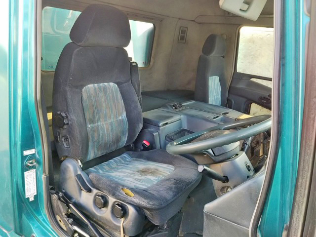 三菱ふそうスーパーグレートダンプ大型（10t）[写真32]