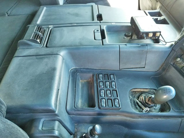 三菱ふそうスーパーグレートダンプ大型（10t）[写真35]