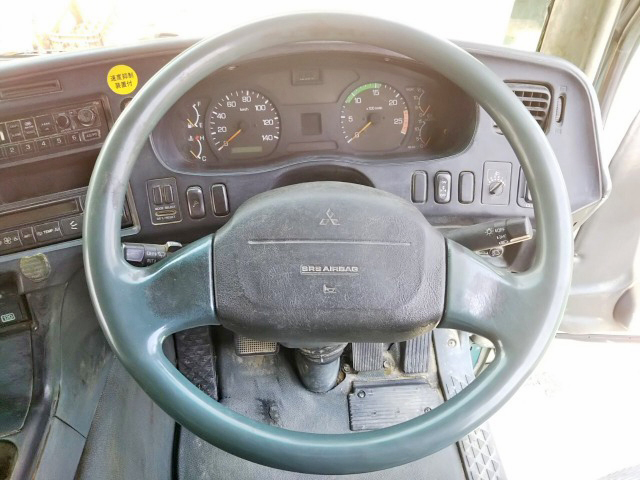 三菱ふそうスーパーグレートダンプ大型（10t）[写真38]