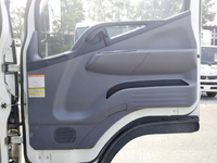 三菱ふそうキャンターダブルキャブ（Wキャブ）小型（2t・3t）[写真25]