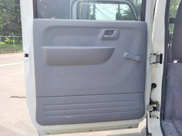 三菱ふそうキャンターダブルキャブ（Wキャブ）小型（2t・3t）[写真26]