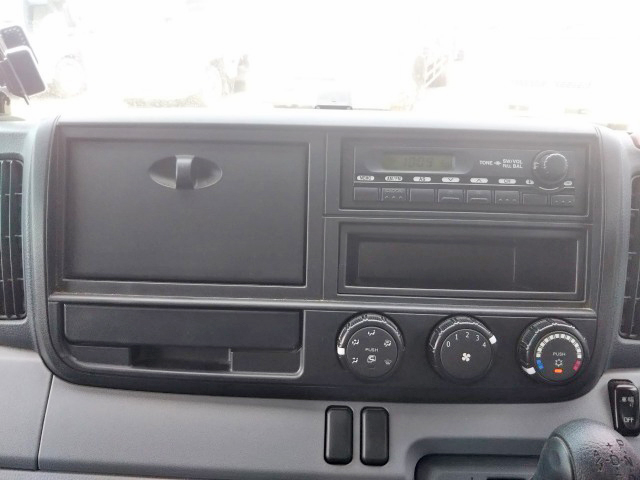 三菱ふそうキャンターダブルキャブ（Wキャブ）小型（2t・3t）[写真37]