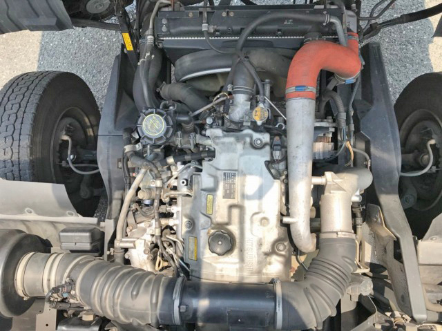 三菱ふそうファイターアルミバン中型（4t）[写真28]