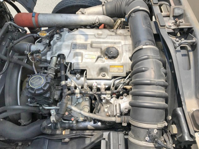 三菱ふそうファイターアルミバン中型（4t）[写真30]