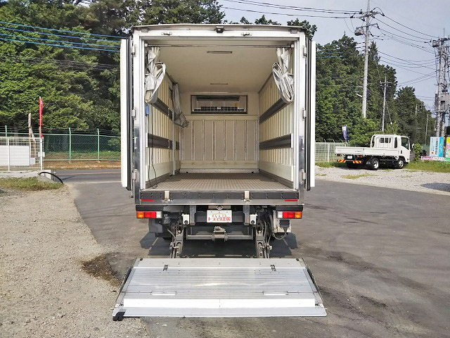 三菱ふそうキャンター冷凍車（冷蔵車）小型（2t・3t）[写真11]