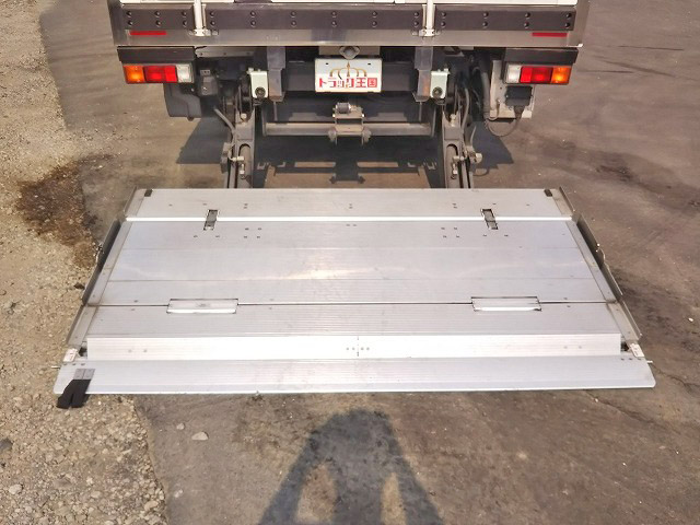 三菱ふそうキャンター冷凍車（冷蔵車）小型（2t・3t）[写真12]