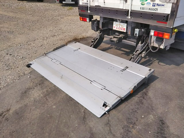 三菱ふそうキャンター冷凍車（冷蔵車）小型（2t・3t）[写真13]