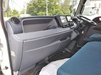 三菱ふそうキャンター冷凍車（冷蔵車）小型（2t・3t）[写真33]