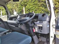 三菱ふそうキャンター冷凍車（冷蔵車）小型（2t・3t）[写真35]