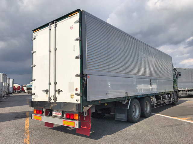 日野プロフィアアルミウイング大型（10t）[写真02]