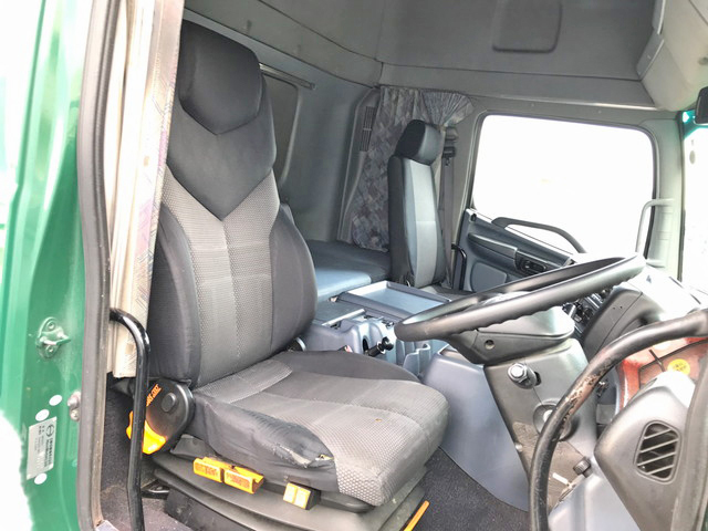 日野プロフィアアルミウイング大型（10t）[写真29]