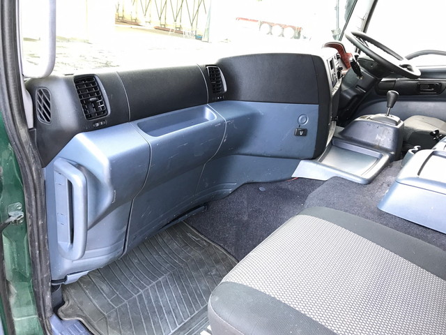 日野プロフィアアルミウイング大型（10t）[写真32]