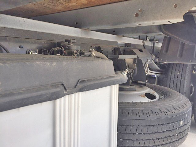 日野デュトロ平ボディ小型（2t・3t）[写真10]