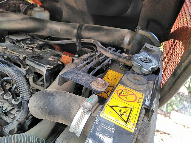 日立ミニユンボ（ミニバックホー）[写真19]