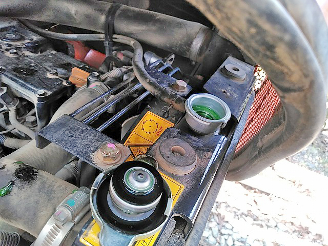 日立ミニユンボ（ミニバックホー）[写真21]