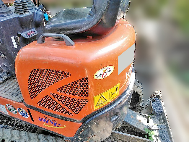 日立ミニユンボ（ミニバックホー）[写真03]