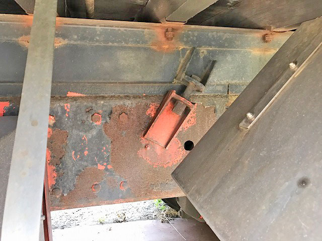 日野プロフィア平ボディ大型（10t）[写真23]