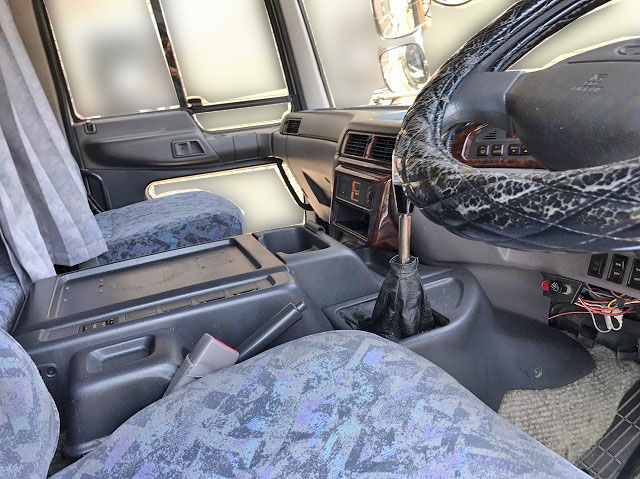 日野プロフィア平ボディ大型（10t）[写真26]