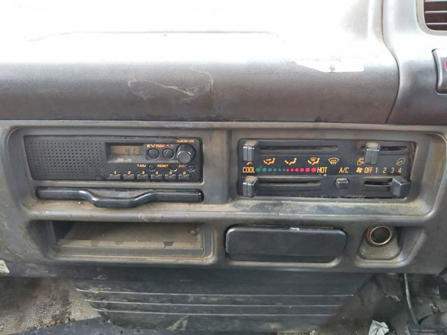 いすゞエルフ深ダンプ（土砂禁ダンプ）小型（2t・3t）[写真34]