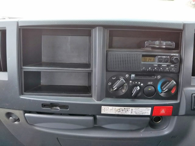 いすゞエルフ平ボディ小型（2t・3t）[写真37]