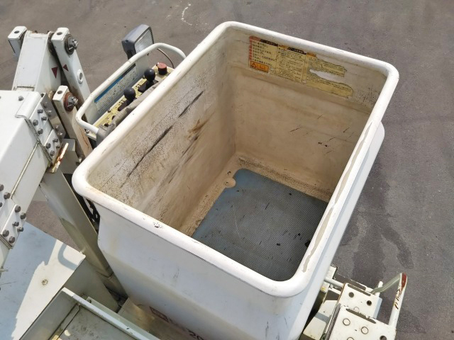 いすゞエルフ高所作業車小型（2t・3t）[写真11]