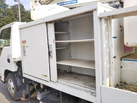 いすゞエルフ高所作業車小型（2t・3t）[写真16]