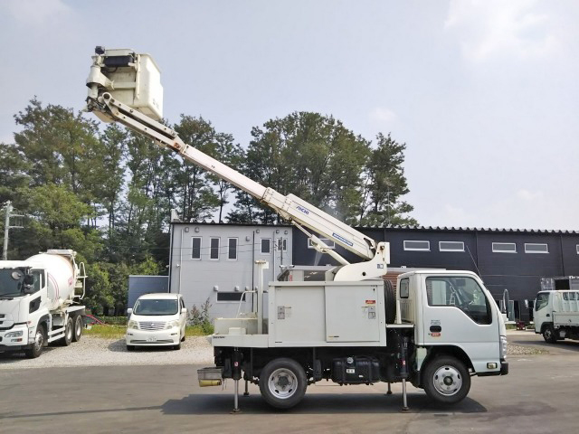 いすゞエルフ高所作業車小型（2t・3t）[写真08]