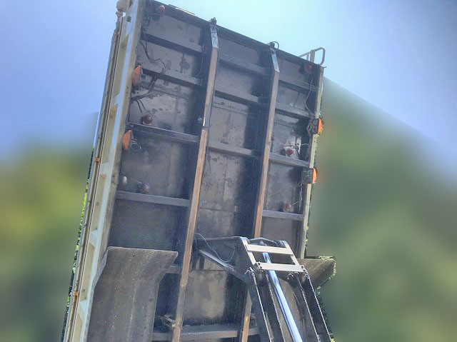 日野プロフィアダンプ大型（10t）[写真15]