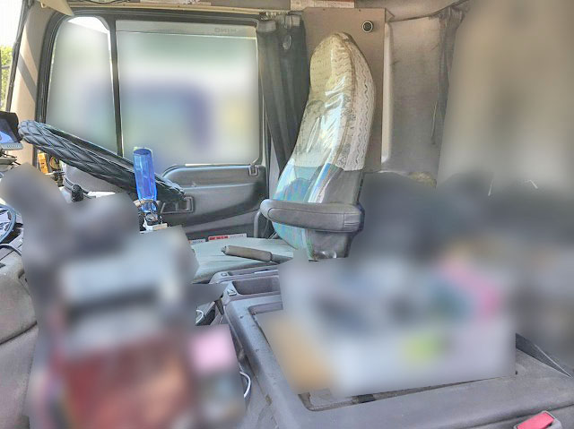 日野プロフィアダンプ大型（10t）[写真29]