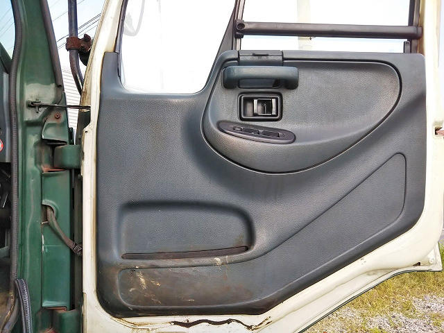 UDトラックスビッグサムヒアブクレーン大型（10t）[写真27]