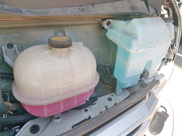 トヨタハイエースバン小型（2t・3t）[写真15]