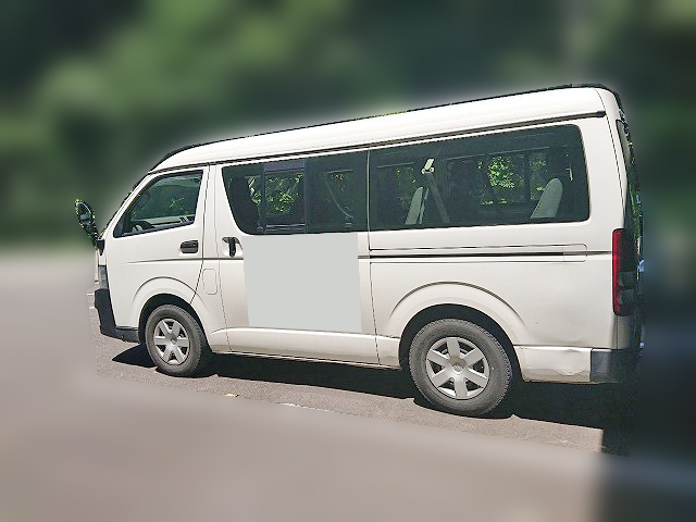 トヨタハイエースバン小型（2t・3t）[写真05]