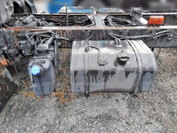 いすゞギガシャーシ大型（10t）[写真11]