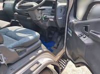 三菱ふそうキャンター高所作業車小型（2t・3t）[写真23]