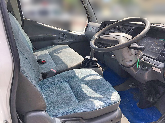 三菱ふそうキャンター高所作業車小型（2t・3t）[写真24]