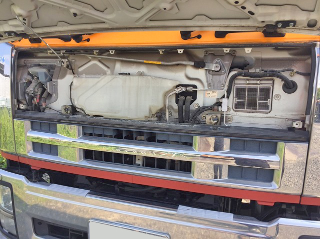 いすゞフォワードバルク車（粉粒体運搬車）増トン（6t・8t）[写真17]