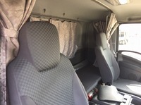 いすゞフォワードバルク車（粉粒体運搬車）増トン（6t・8t）[写真20]