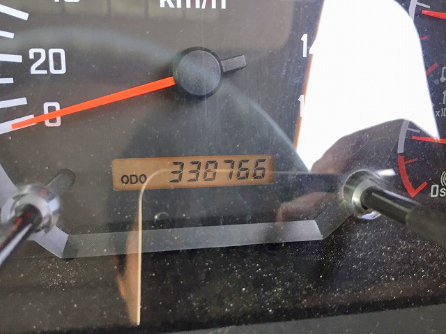 いすゞフォワードバルク車（粉粒体運搬車）増トン（6t・8t）[写真22]