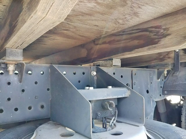 いすゞエルフ平ボディ小型（2t・3t）[写真23]