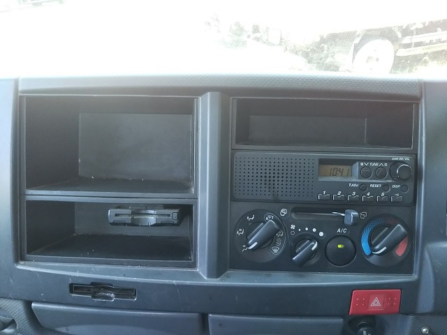 いすゞエルフ平ボディ小型（2t・3t）[写真37]