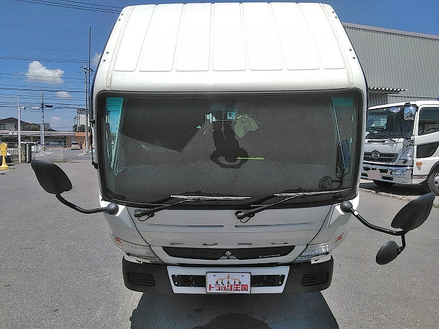 三菱ふそうキャンター平ボディ小型（2t・3t）[写真10]