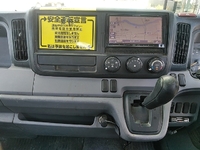 三菱ふそうキャンター平ボディ小型（2t・3t）[写真33]