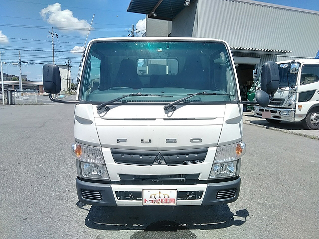 三菱ふそうキャンター平ボディ小型（2t・3t）[写真09]