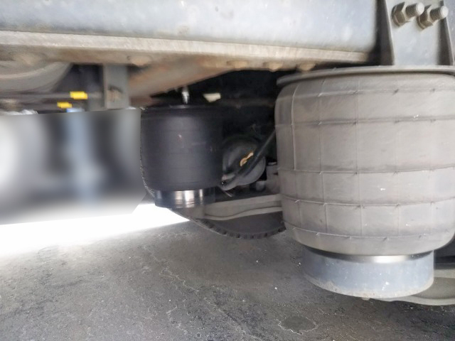 日野プロフィア冷凍車（冷蔵車）大型（10t）[写真24]