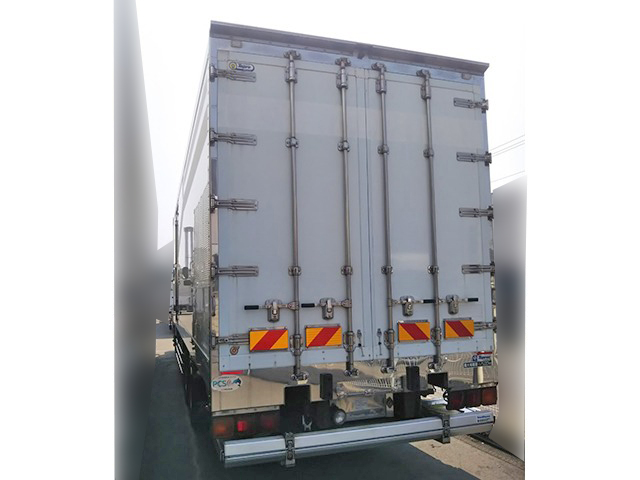 日野プロフィア冷凍車（冷蔵車）大型（10t）[写真03]